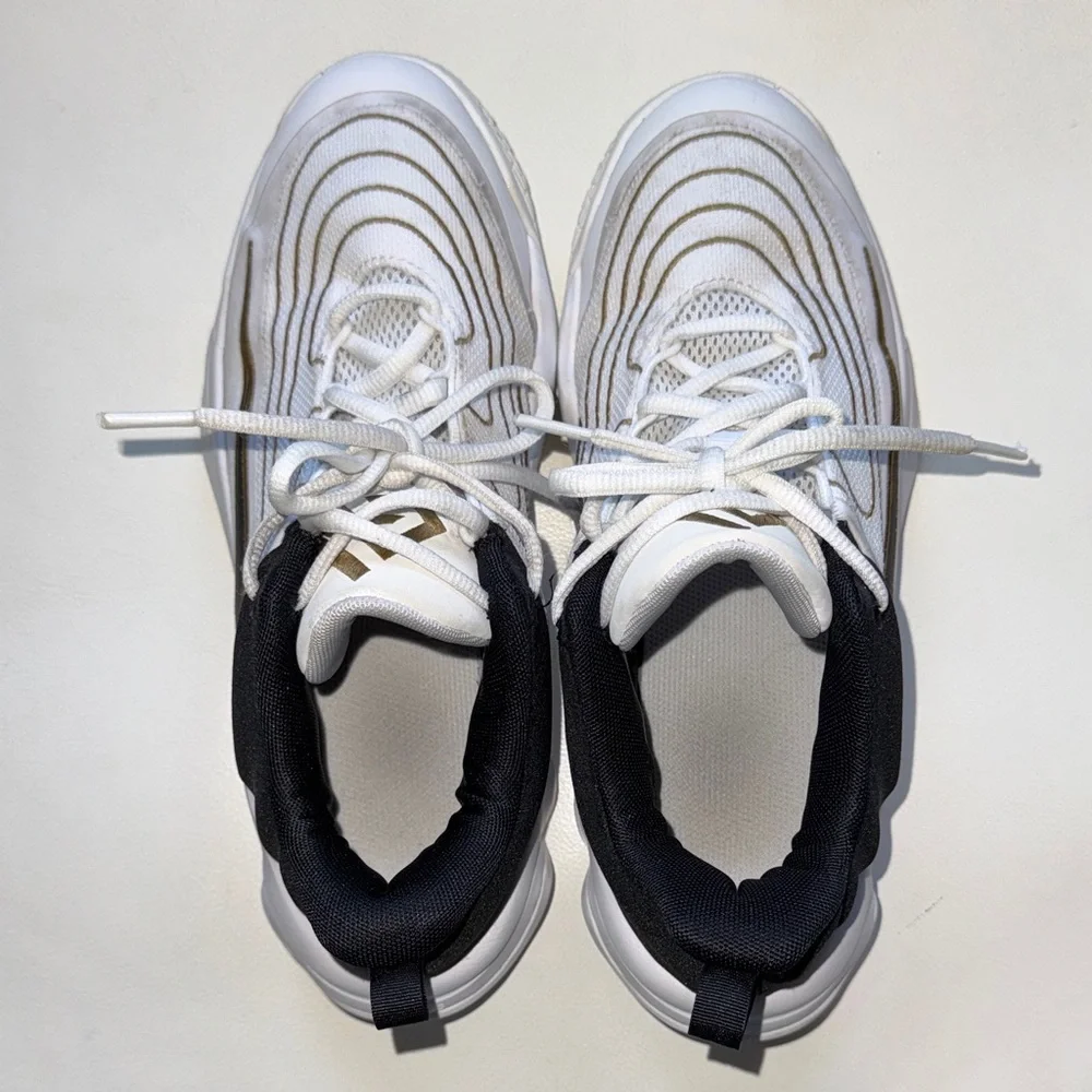 Nike great used